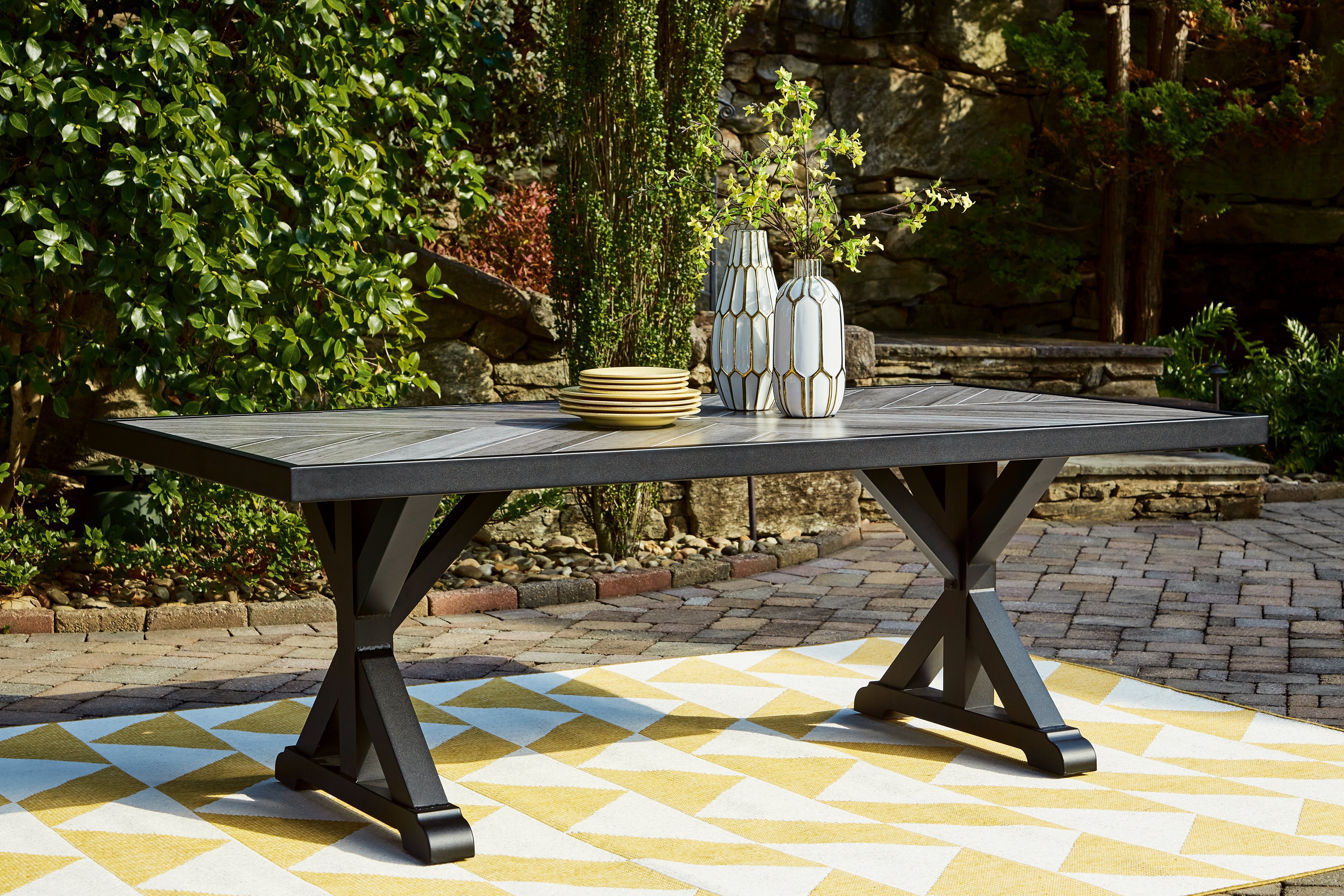 J&M Furniture - Ashley Furniture - Beachcroft Outdoor Dining Table - RECT Dining Table w/UMB OPT / Black/Light Gray - P792-625