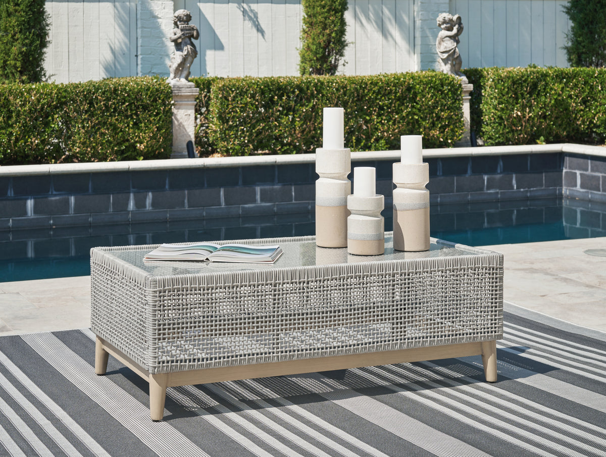 J&M Furniture - Ashley Furniture - Seton Creek Outdoor Coffee Table - Rectangular Cocktail Table / Gray - P798-701