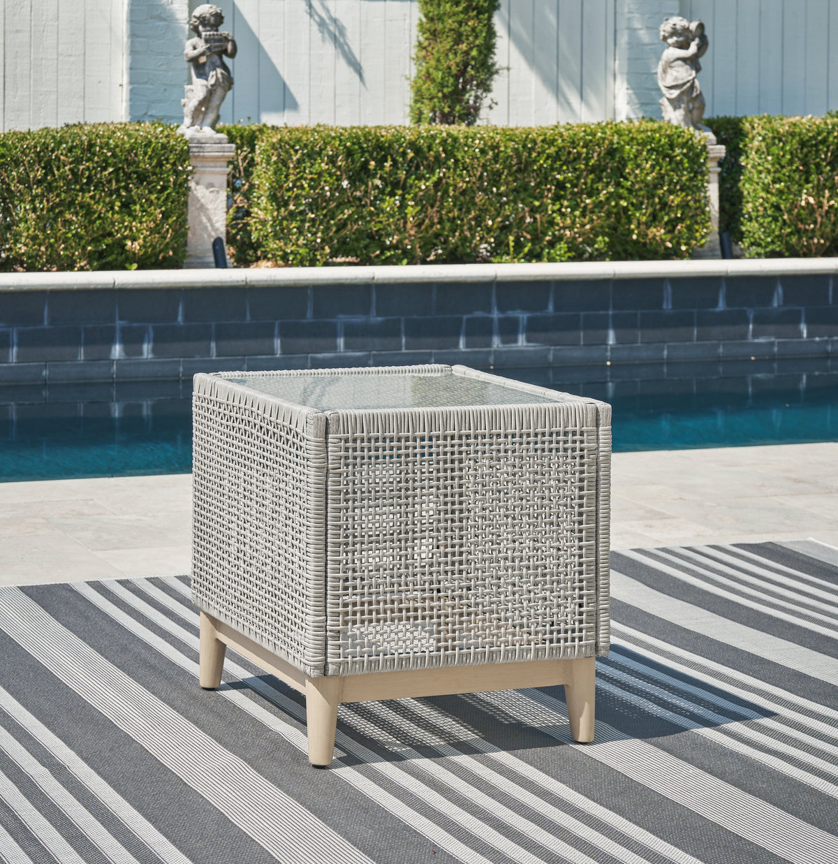 J&M Furniture - Ashley Furniture - Seton Creek Outdoor End Table - Square End Table / Gray - P798-702