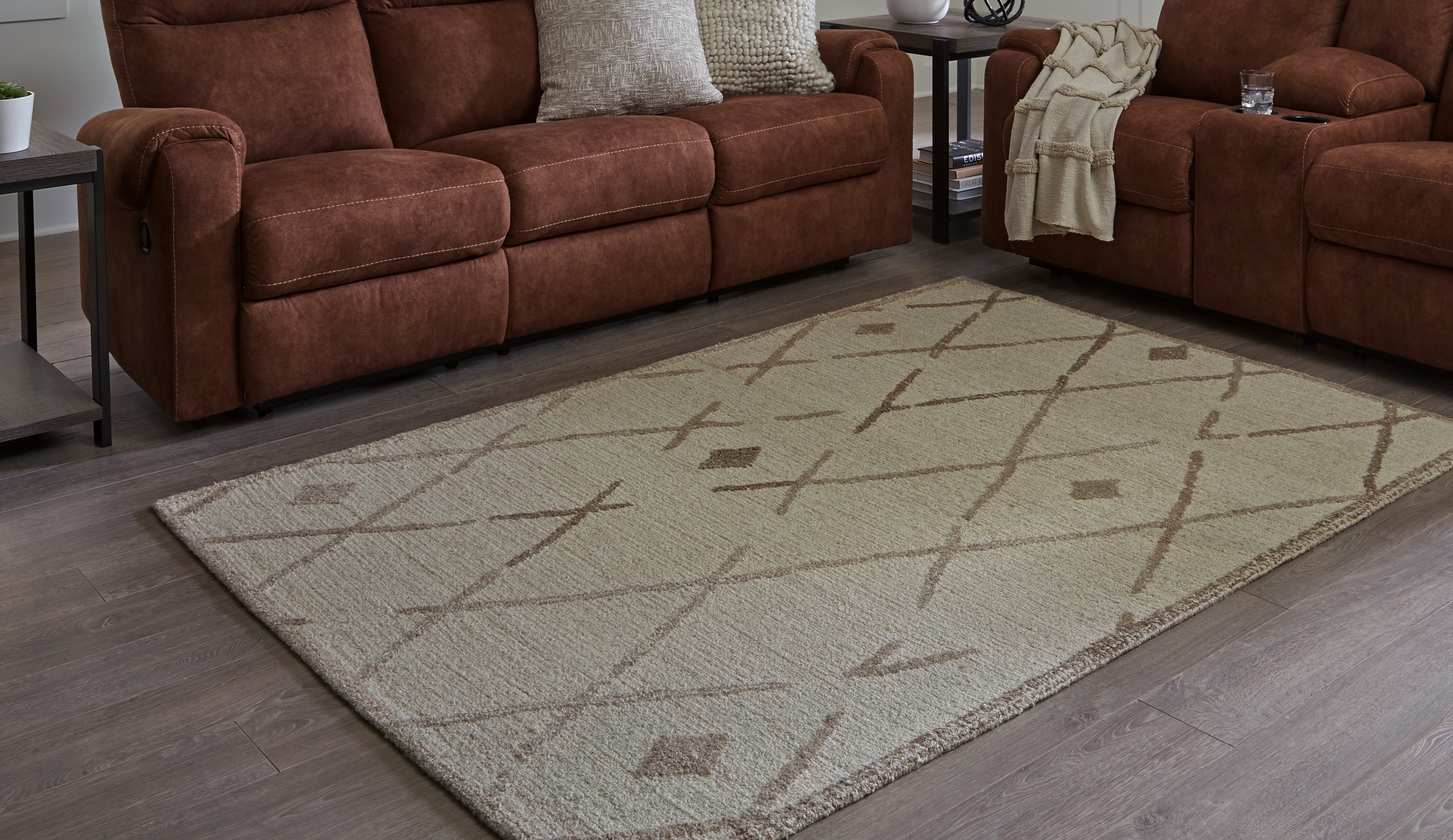 Guyford 5' x 7' Rug