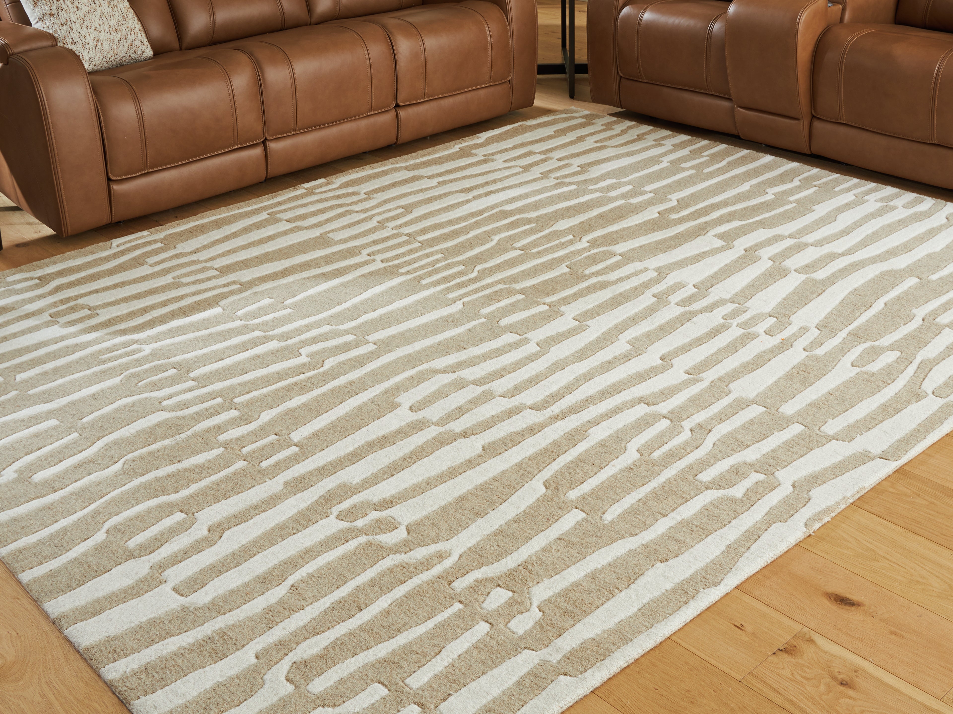 J&M Furniture - Ashley Furniture - Corrbell 7'8" x 10' Area Rug - 7'8" x 10' Area Rug / Beige/White - R407631