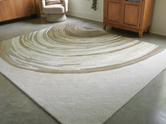 Rizwana 7'6" x 10' Area Rug