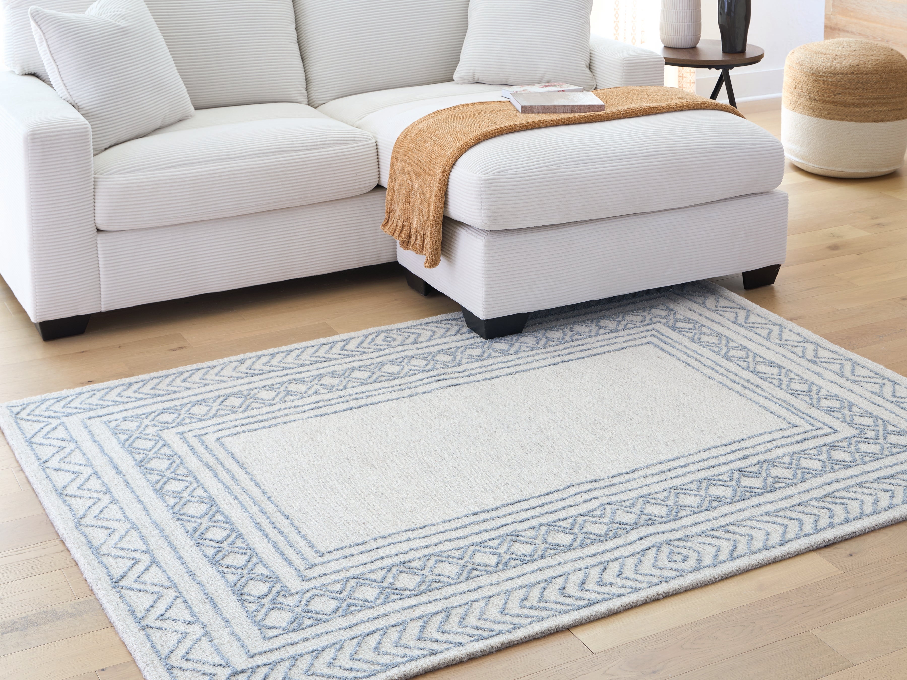 J&M Furniture - Ashley Furniture - Azelhurst 5' x 7' Area Rug - 5' x 7' Area Rug / Blue/Ivory/Gray - R407852