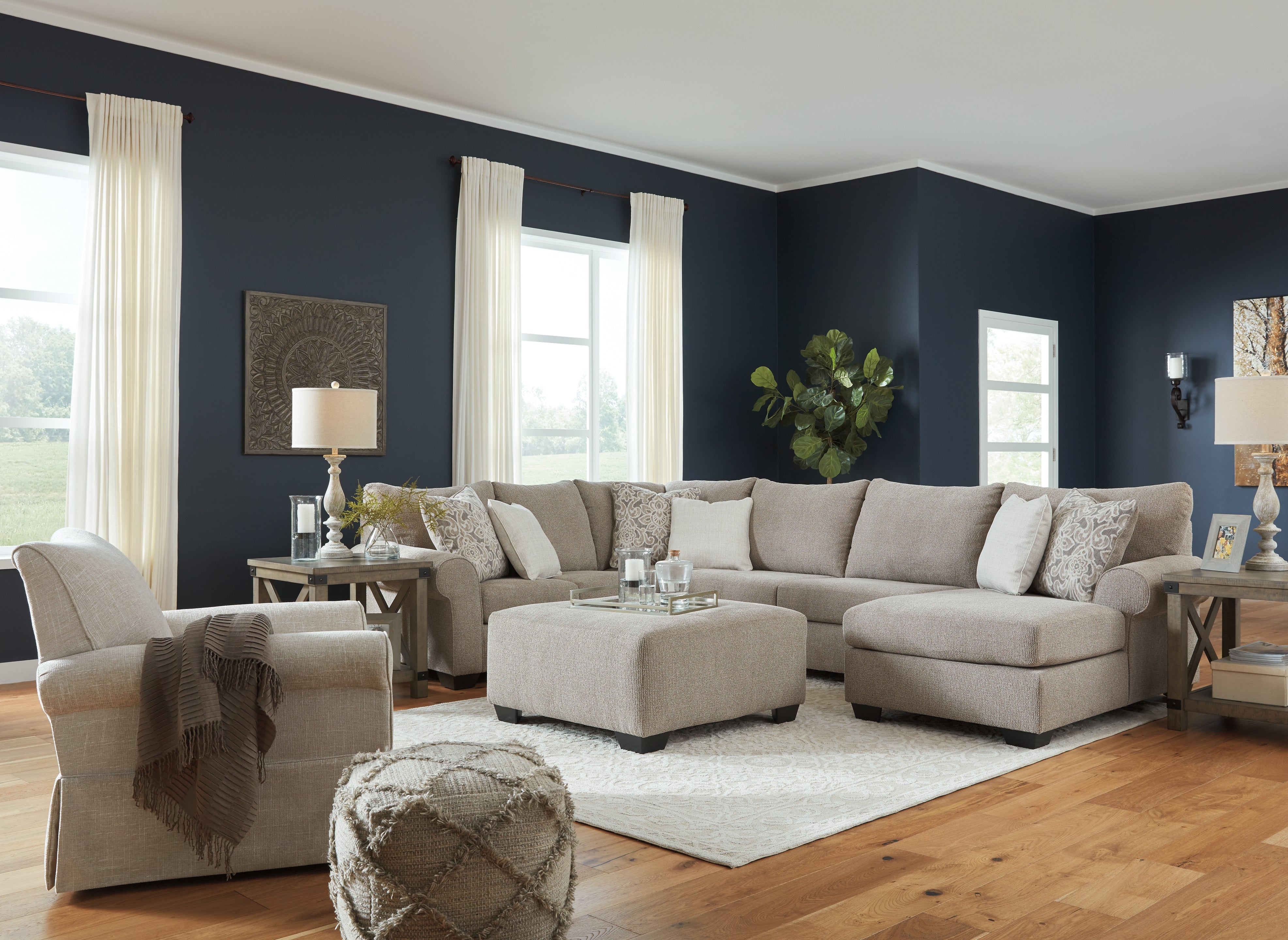 Searcy Accent Chair Ashley Furniture