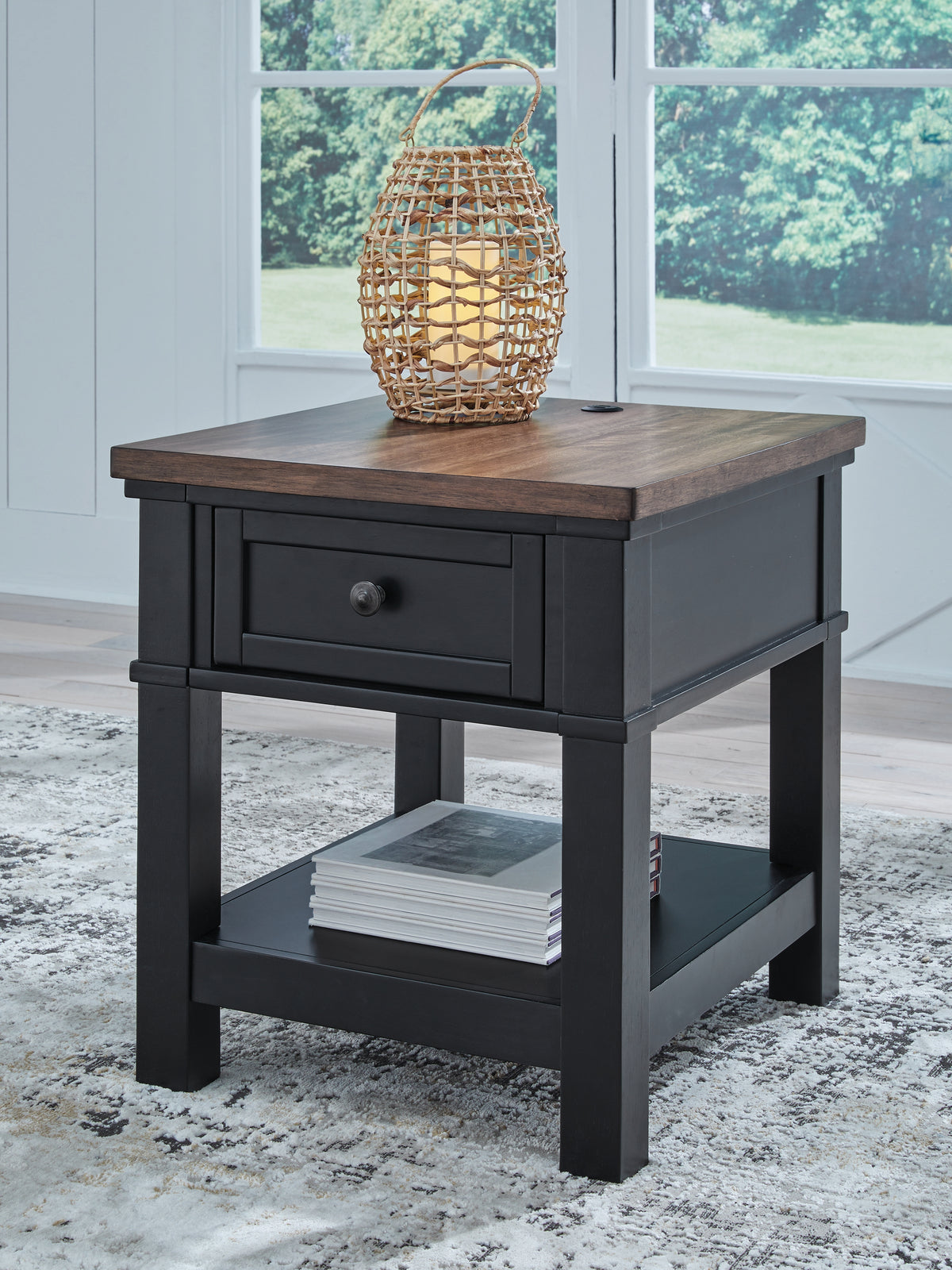 J&M Furniture - Ashley Furniture - Wildenauer End Table - Rectangular End Table / Brown/Black - T664-3