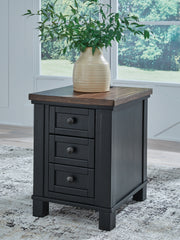 J&M Furniture - Ashley Furniture - Wildenauer Chairside End Table - Chair Side End Table / Brown/Black - T664-7