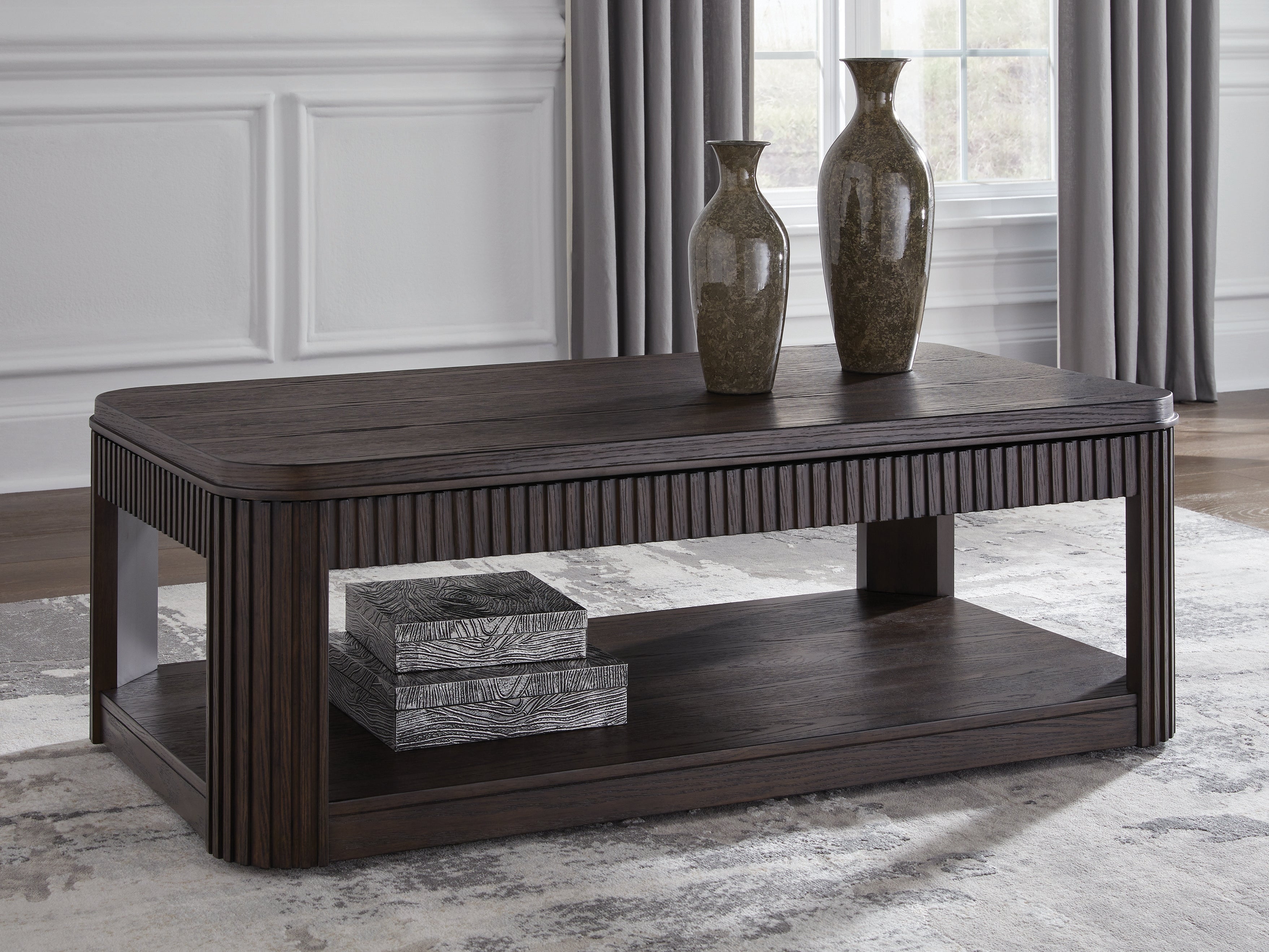 J&M Furniture - Ashley Furniture - Carlibrie Lift-Top Coffee Table - Lift Top Cocktail Table / Warm Brown - T700-9