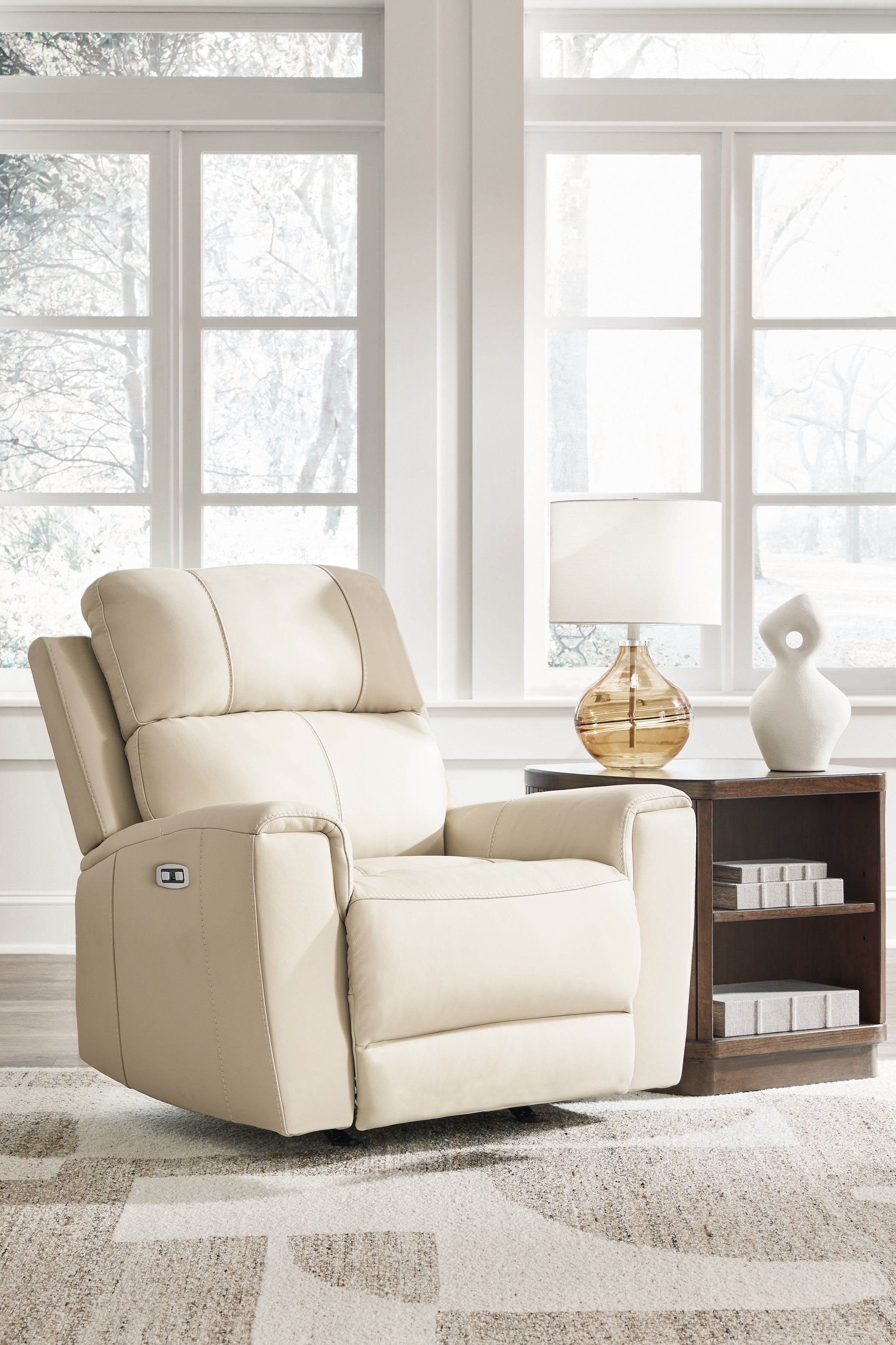 J&M Furniture - Ashley Furniture - Dahlmoore Power Recliner - Power Rocker Recliner - U1320098