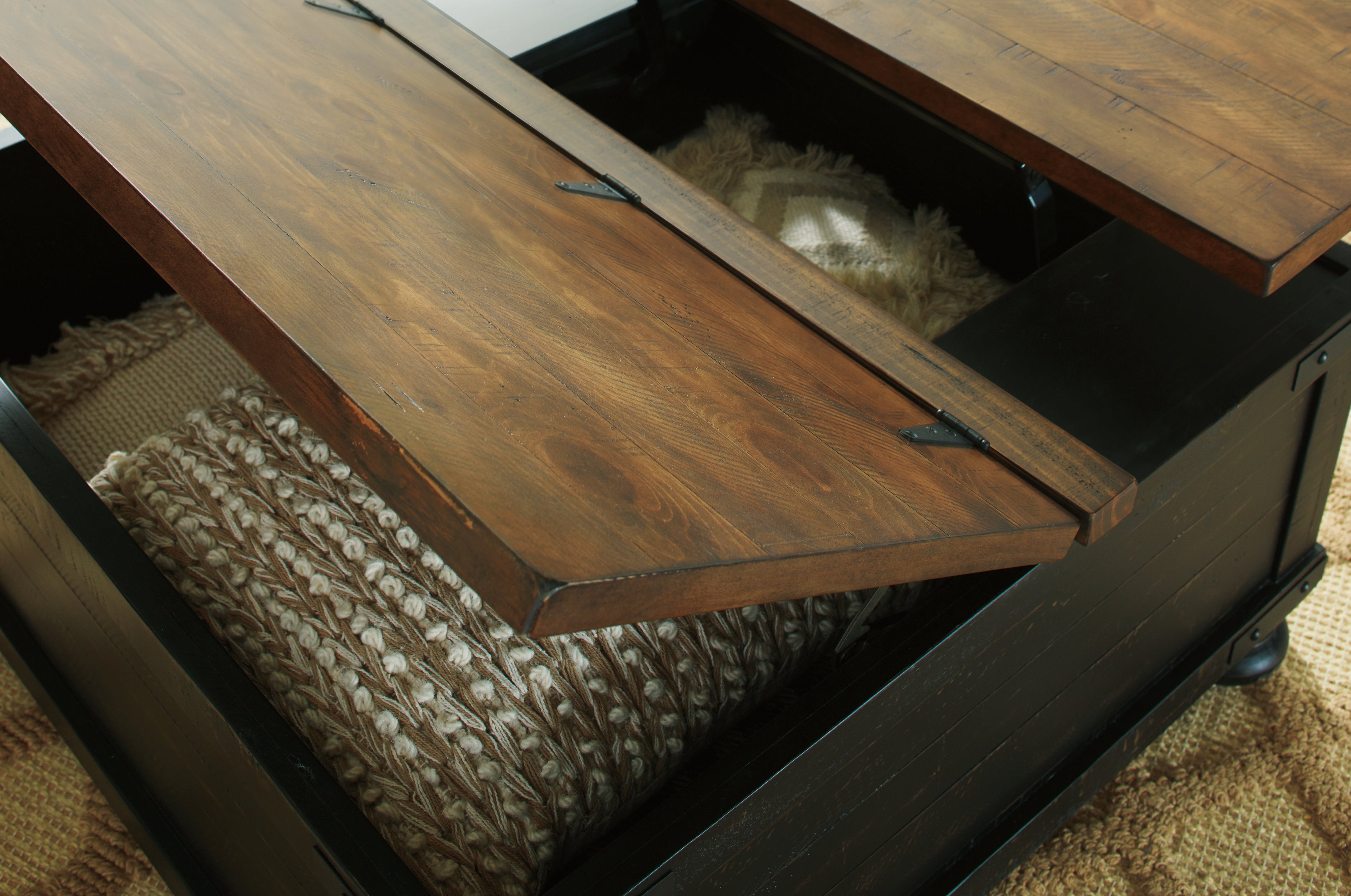 Valebeck Coffee Table with Lift Top Ashley Furniture